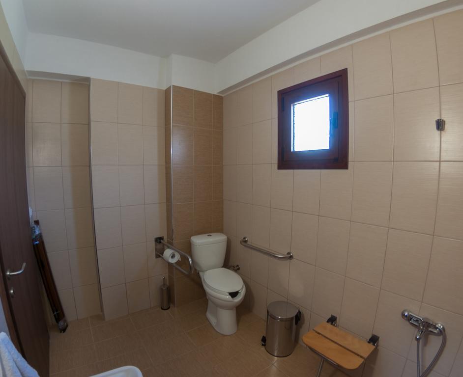 Ianthi Maisonettes Nea Roda Exteriör bild