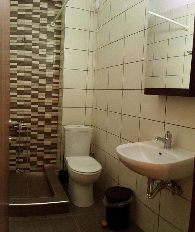 Ianthi Maisonettes Nea Roda Exteriör bild
